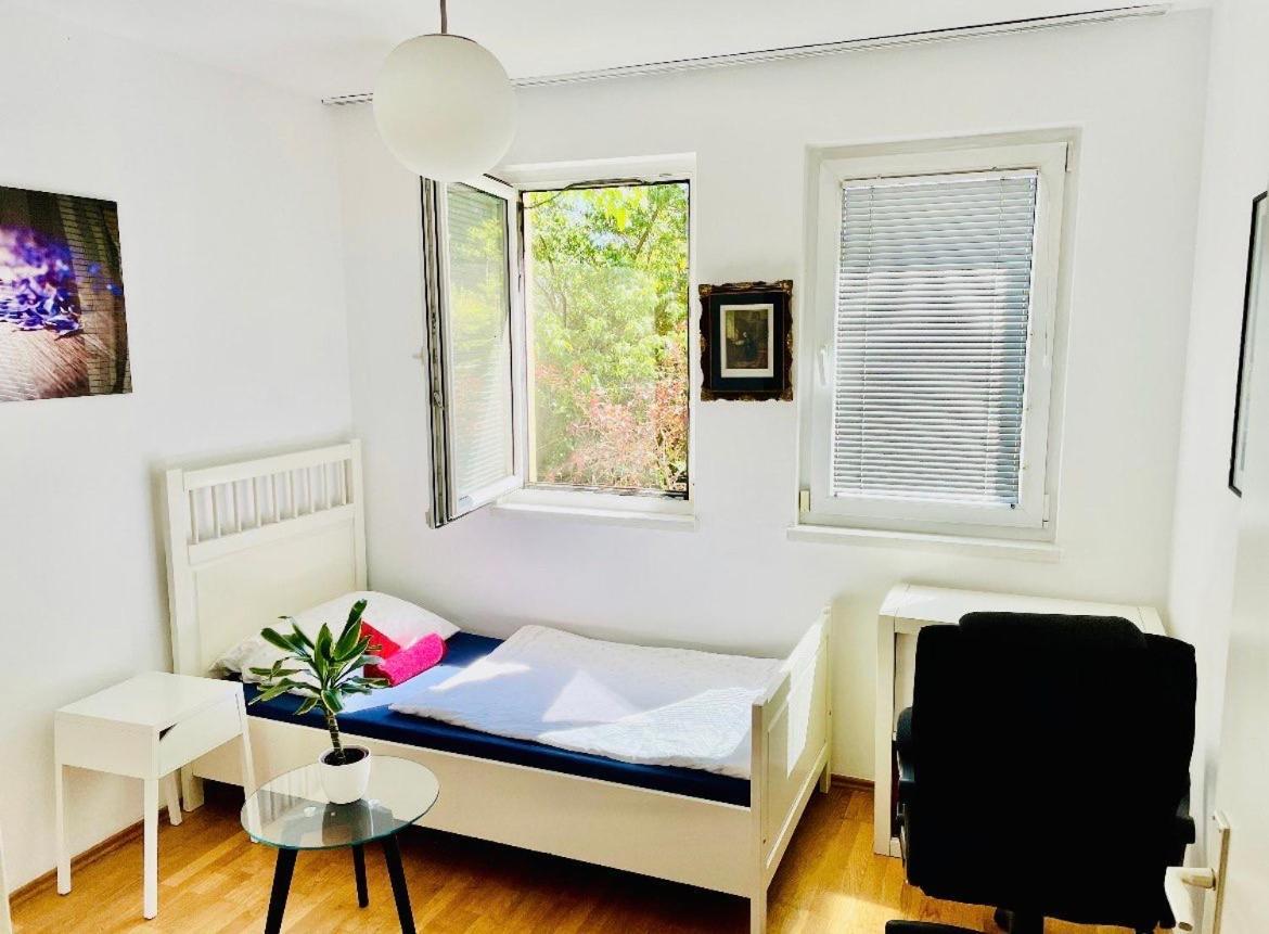 Das Zimmer Im Wiener Haus Exterior photo