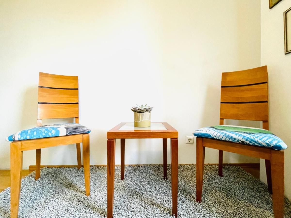 Das Zimmer Im Wiener Haus Exterior photo
