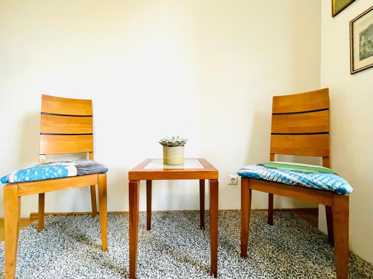 Das Zimmer Im Wiener Haus Exterior photo